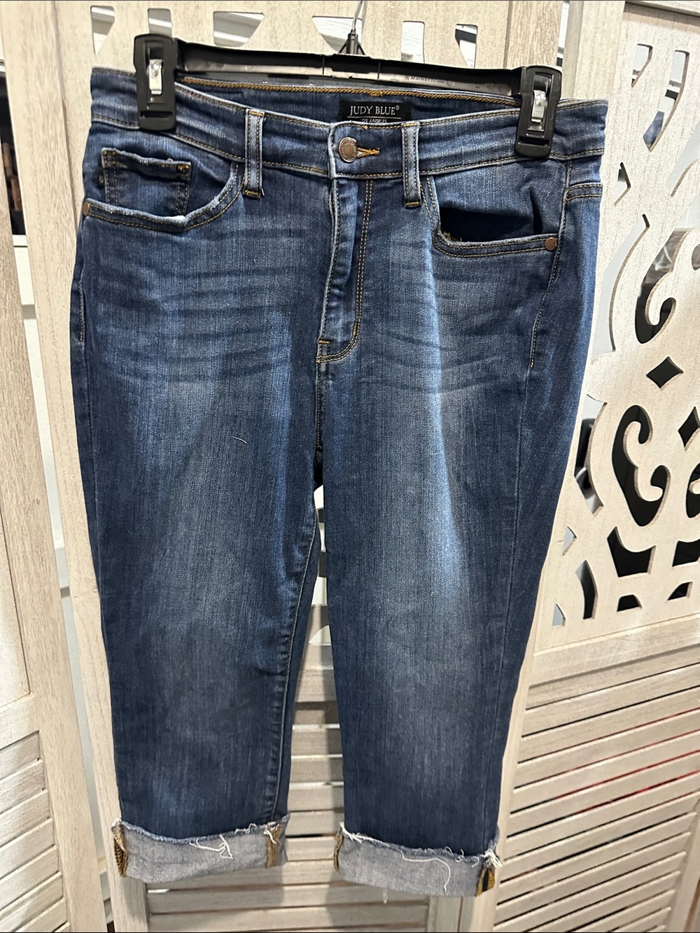 Judy Blue Dark Blue Cropped Ankle Jeans with Raw Hem